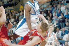 女子篮球联赛赛程合理调整优化竞争格局，女子篮球赛制